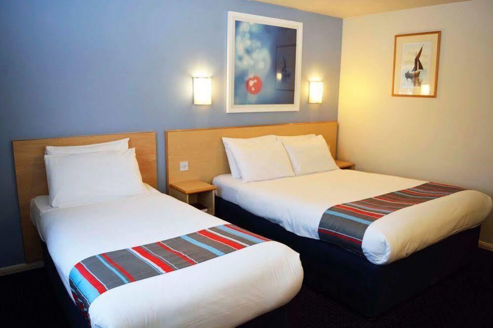 Travelodge Dublin Phoenix Park キャッスルノック エクステリア 写真